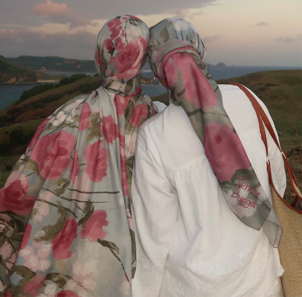 Lace in Bloom Rosie Scarves