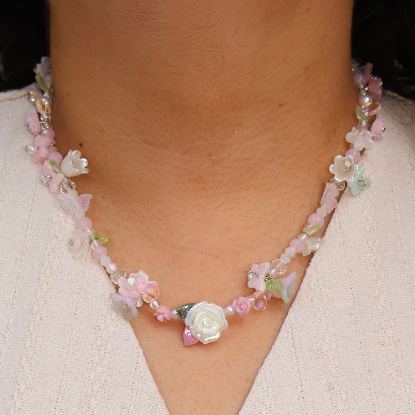 Handmade Necklace Beaded  Dear Sekuntum