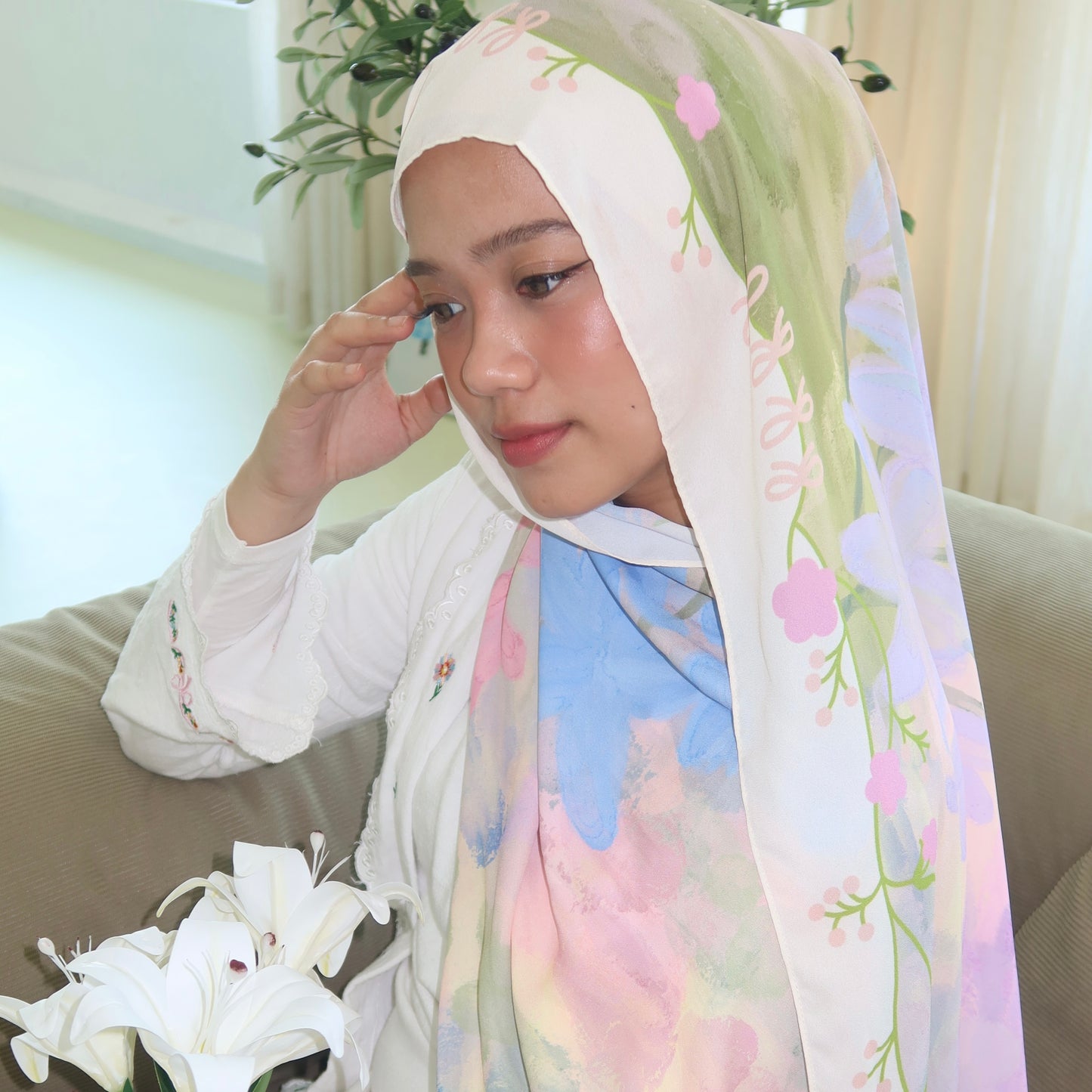 Tentang Lily Scarves Collection